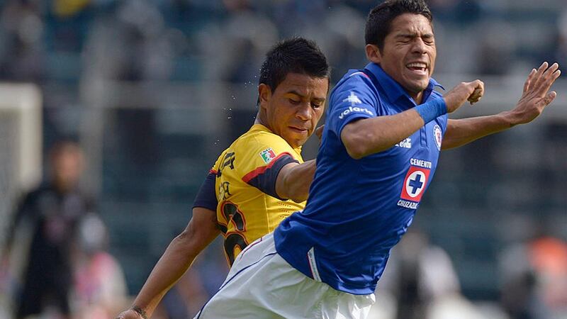 ¡Juan Carlos Medina se une a la polémica y llama 'ardidos' a jugadores del Cruz Azul!