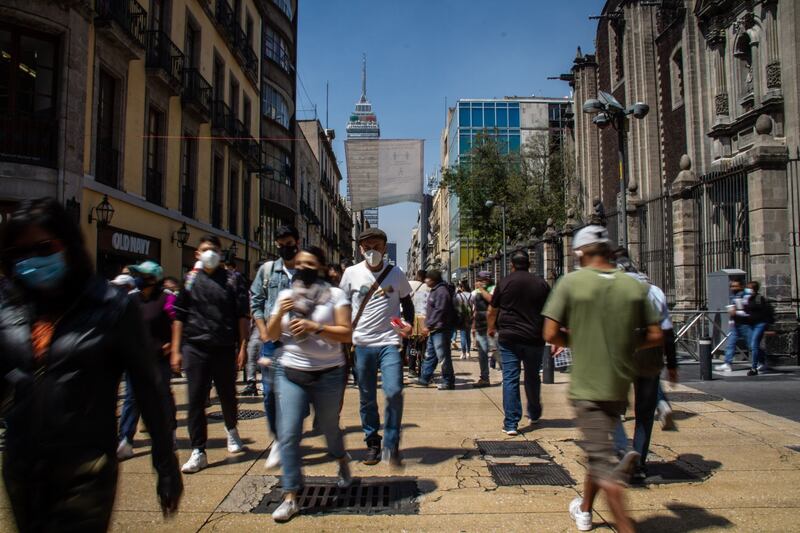 La jefa de Gobierno capitalina indicó que se está analizando la restricción de horarios en algunas actividades